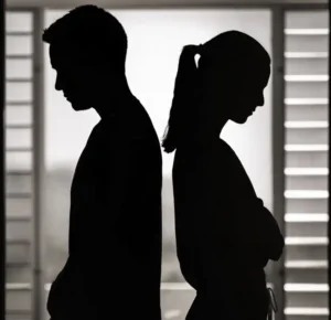 Una pareja en su fase de divorcio o separación